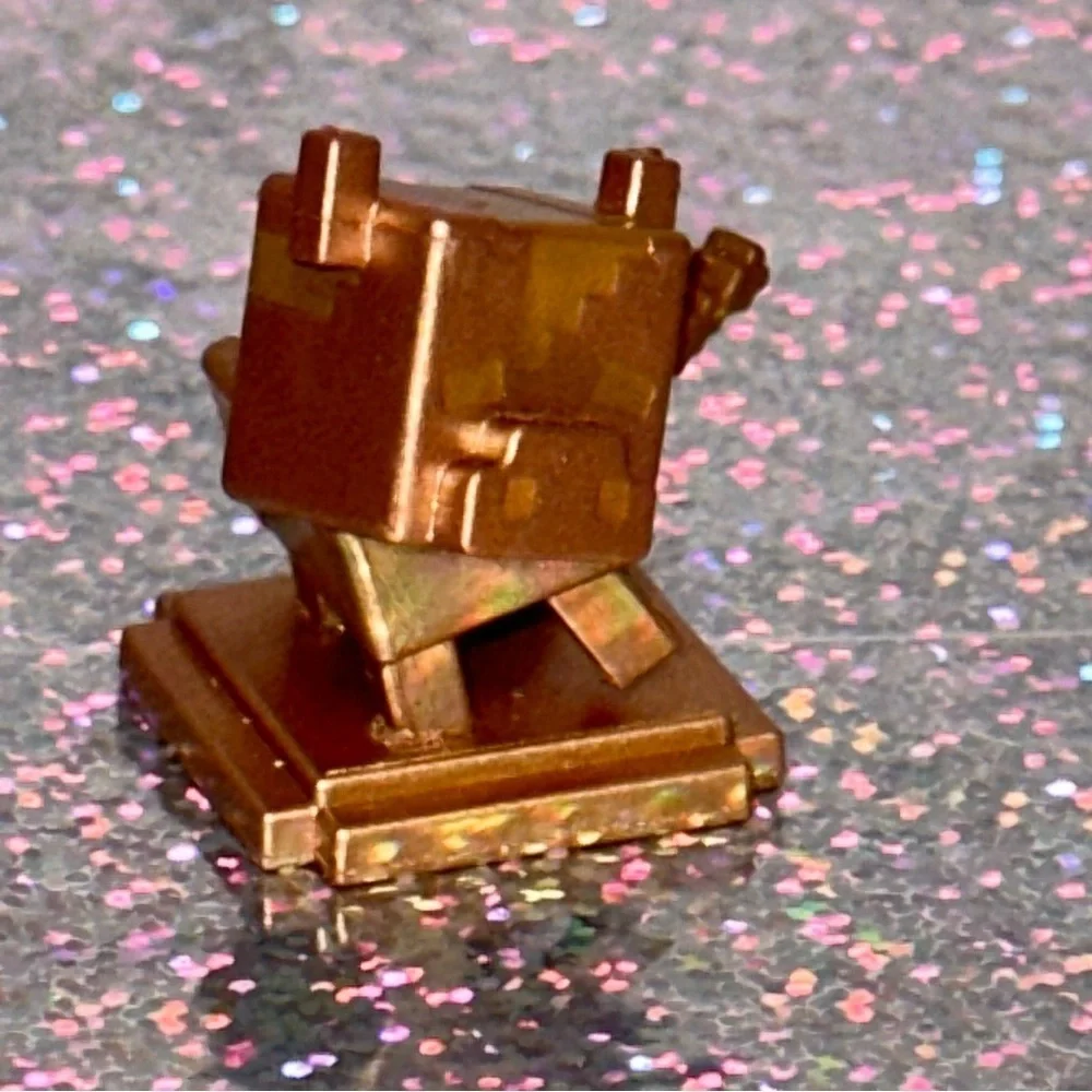 Minecraft Mini Figure Achievement Series 16 Cow Tipper Bronze Trophy 1.5 in